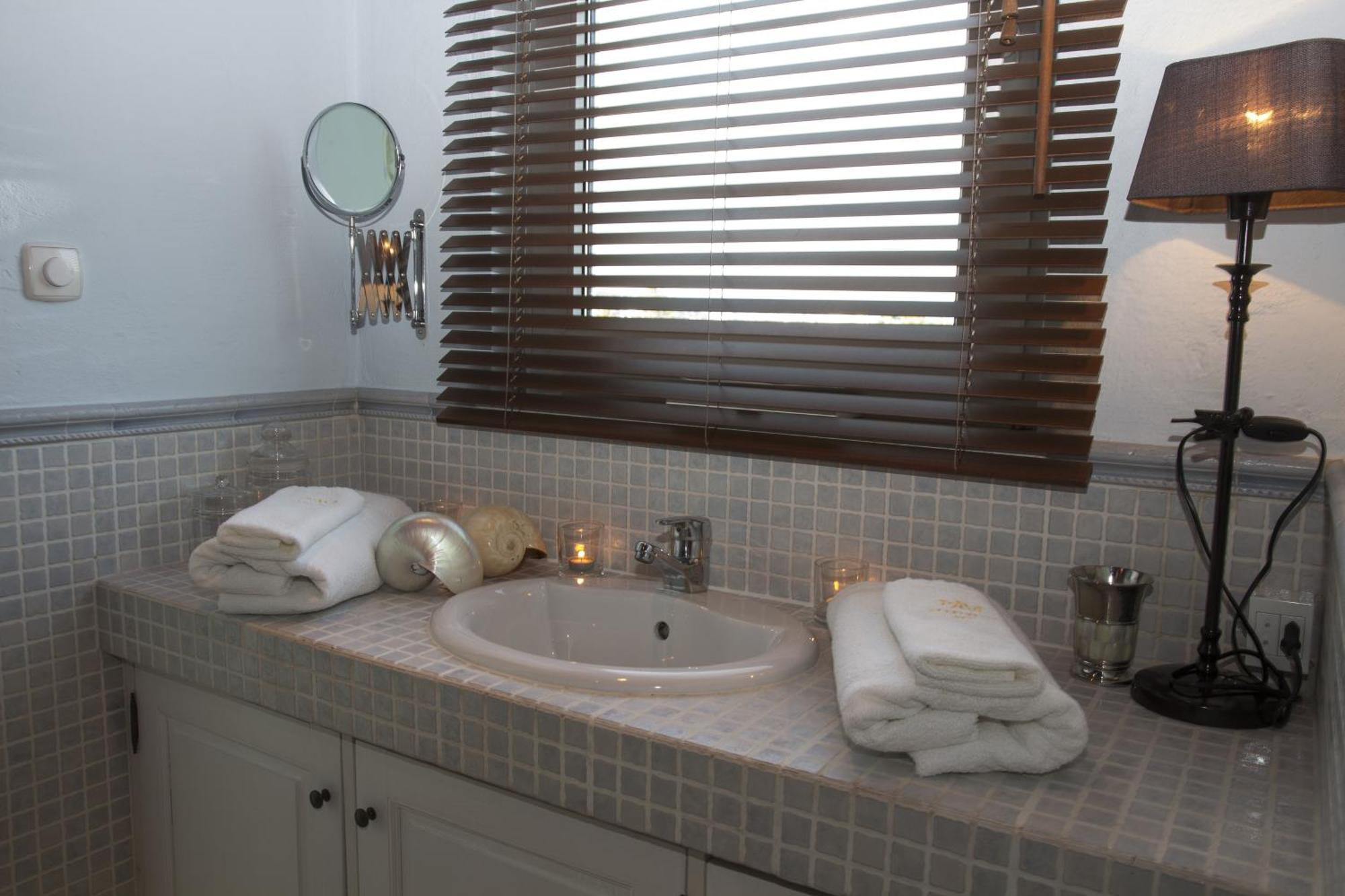 Pavi Apts - Private Rooftop Swimming Pool Apartment Laibach